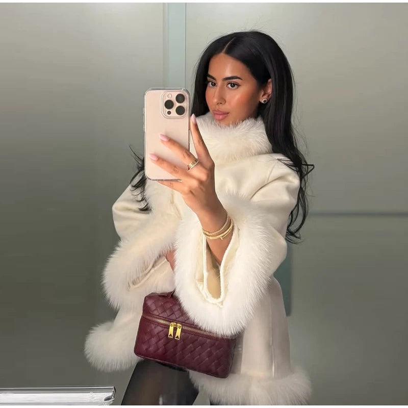 Frost Glow – Cashmere Coat with Fox Fur