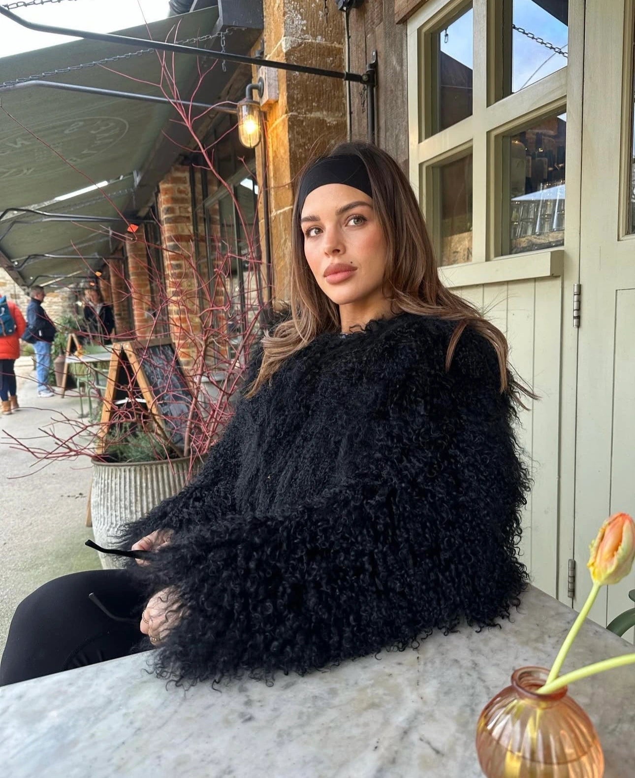 Cloud Allure – Exklusive Pelzjacke aus Langhaar